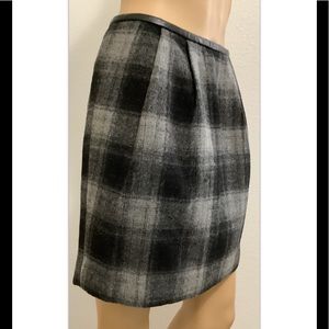 Gap plaid mini- skirt women’s Sz 2 lined
